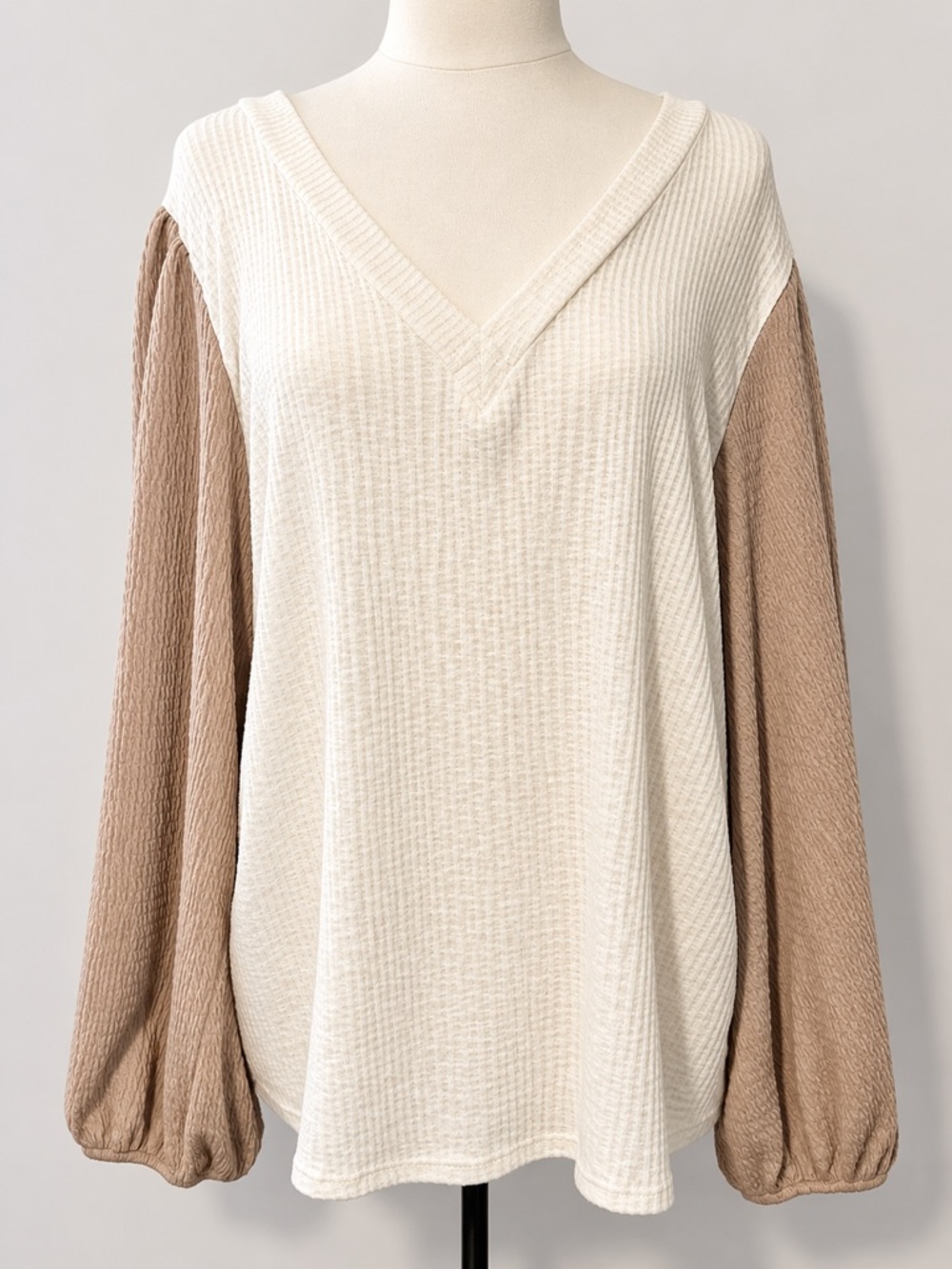 Bibi V-Neck Knit Contrast Sleeve Knit Top - Cream & Taupe NEW